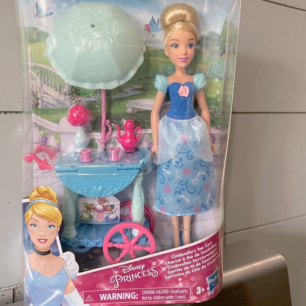 NIB Disney Cinderella Tea Cart set